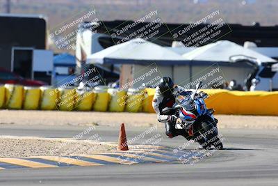 media/Feb-12-2022-SoCal Trackdays (Sat) [[3b21b94a56]]/Turn 2 (1045am)/